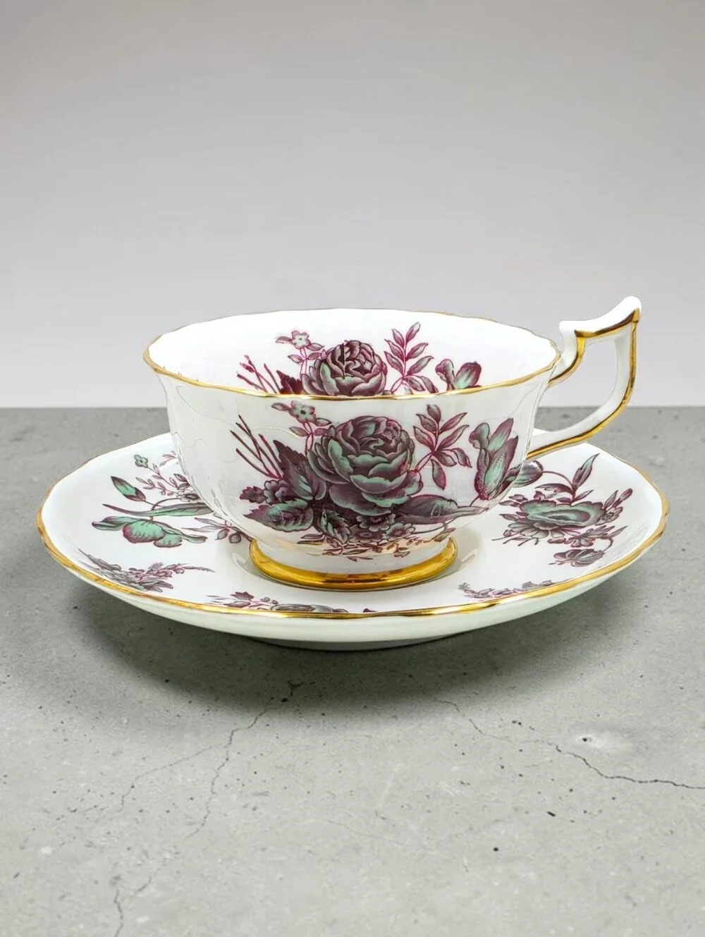 Royal Chelsea Green Rose Cup & Saucer Gold Accent Magenta Outline England